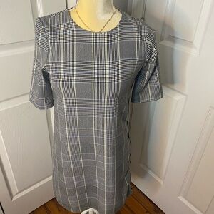 Zara Gray Knee-Length Sheath Dress with Short Sleeves for Work